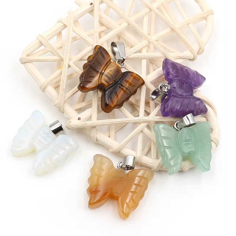Hand Carved Stone Butterfly Pendant Natural Healing Crystal Quartz Stone Animal Butterfly Pendants F